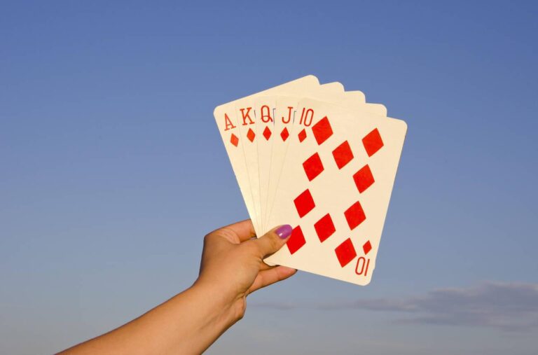 How Many Diamonds are in a Deck of Cards? Know the Numbers